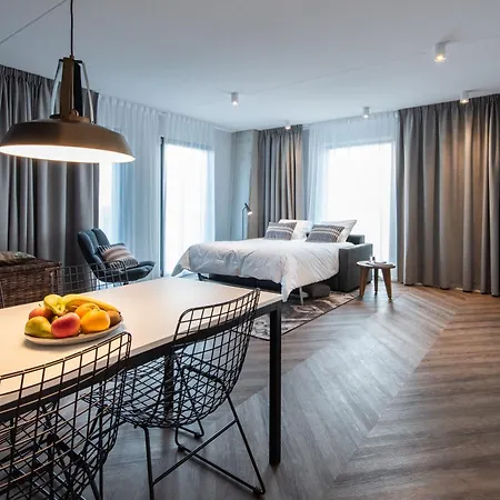 Apart Otel Numa Docklands 4*