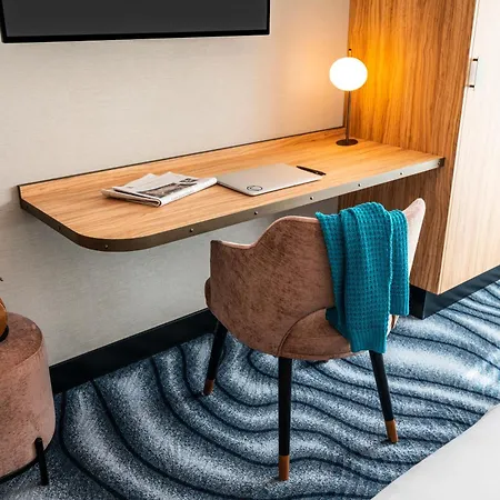 Hotel Mercure North Station