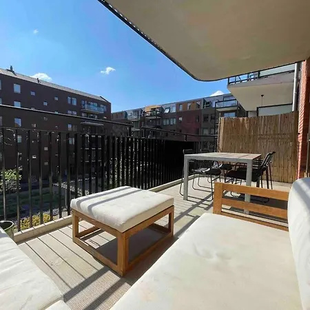 Trendy Spacious, Canal Terrace 암스테르담