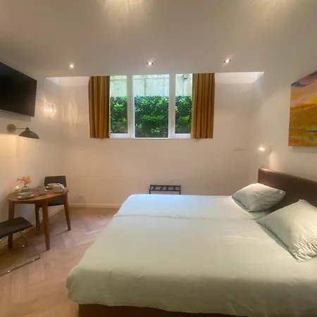 Bed & Breakfast Goodnight Lovely In Centre-private-quiet-luxurious Amsterdam