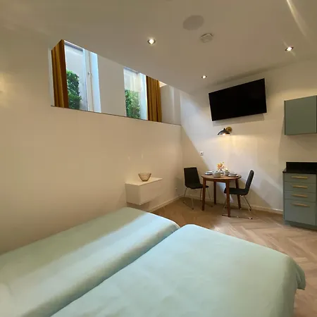Bed & Breakfast Goodnight Lovely In Centre-private-quiet-luxurious *