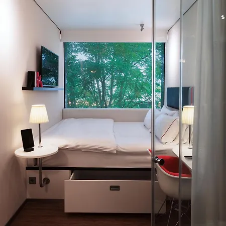 Citizenm South 4*