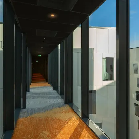 - The Niu, Fender Hotel Amsterdam