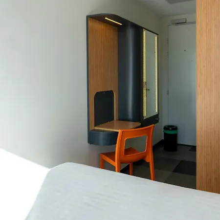 Hotel Easyhotel Arena Boulevard Amsterdam