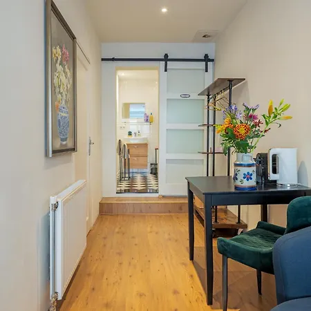 With Private Bathroom Near Vondelpark فندق مبيت وإفطار أمستردام