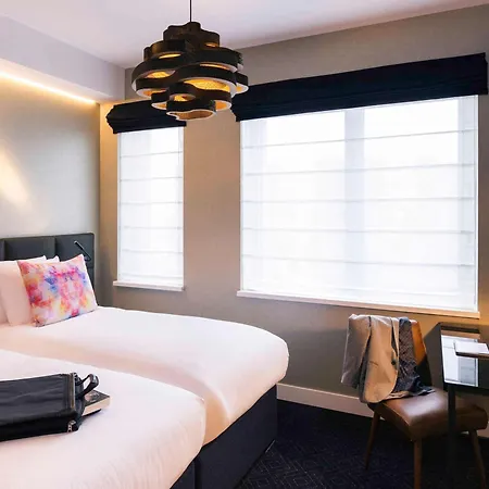Mercure Sloterdijk Station Hotel
