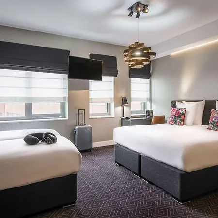 Mercure Sloterdijk Station 4*