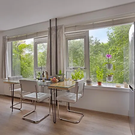 Cozy Retreat With Park Views And Free Parking Διαμέρισμα Άμστερνταμ