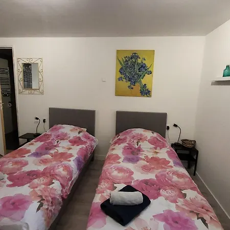 Oda ve Kahvaltı Souterrain *