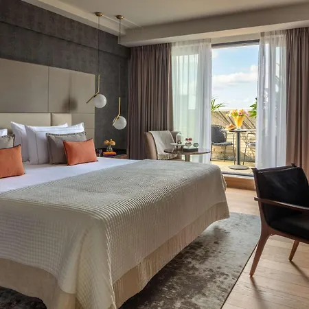 Anantara Grand Krasnapolsky Hotel 5*