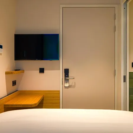 Hotel Poppies *