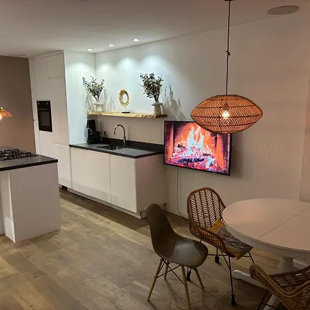 Quarto em Acomodações Particulares Luxury - Lounge
