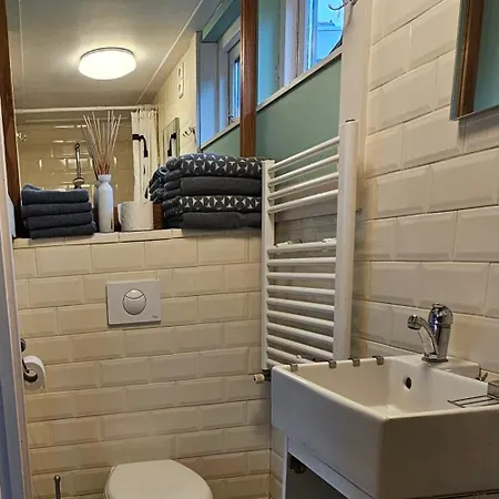 Very In Durgerdam, With Private Garden, Free Parking, Pets Allowed * Amsterdam