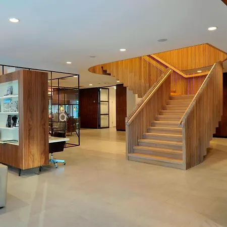 Courtyard By Marriott Arena Atlas Hotel