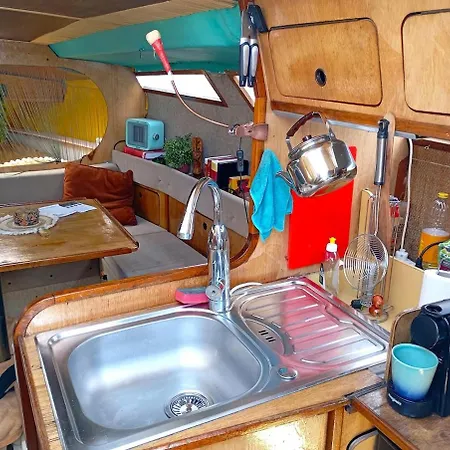 Båthotell Romantic Sailboat Retreat For 2 Amsterdam