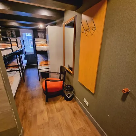 Albergue Downtown Canal View