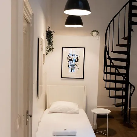 Couette-café Spui In Center 2*