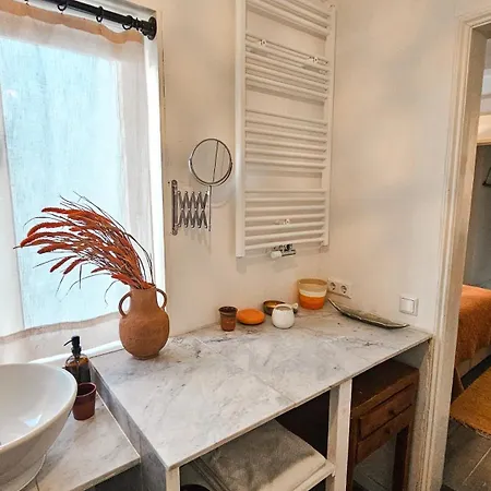 En-suite In Historic Canalhouse From 1729 Frühstückspension