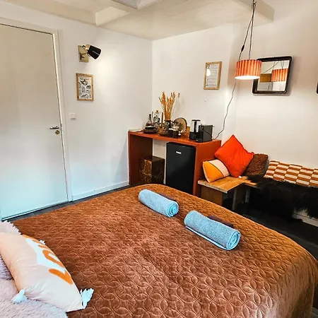 En-suite In Historic Canalhouse From 1729 Frühstückspension