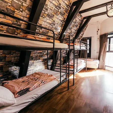 Albergue Downtown Canal View