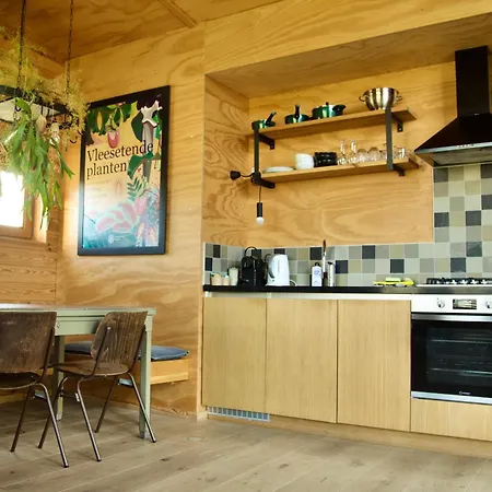 Dom wakacyjny Basecamp Tiny House Village Amsterdam
