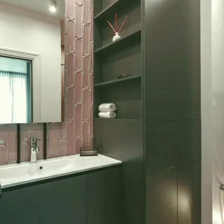 4 Bedrooms Near Dam Square Amsterdam