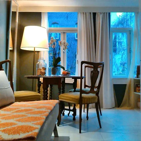 Miss Jordaan For Quiet Travellers B&B