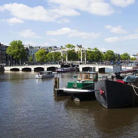 The Bridge 3* Ámsterdam