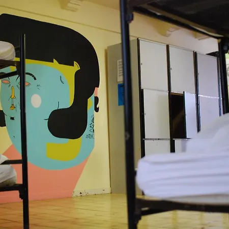 Hostel Bob's Youth