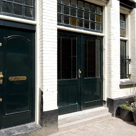 Bed & Breakfast The Warehouse