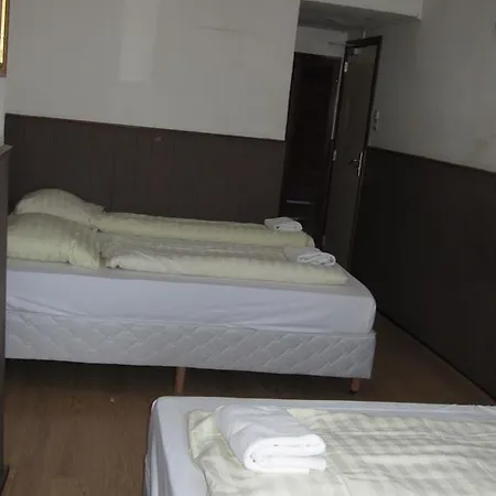 Hotel Budget Y Boulevard 2*
