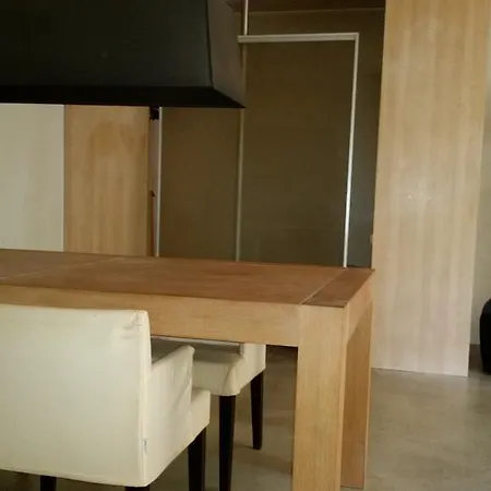 Appartement With Garden, Zuid/rai/wtc