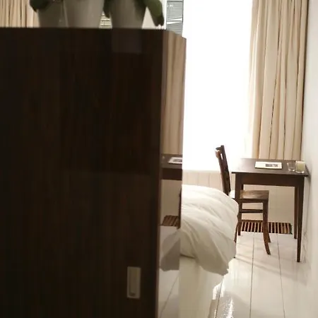 Miauw Suites, Canal View City Centre Bed & Breakfast