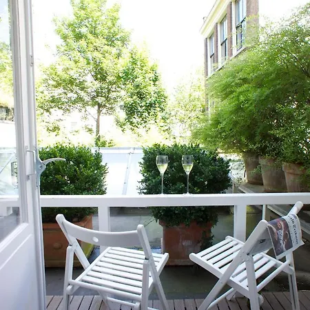 B & B Eye Amsterdam Oda ve Kahvaltı