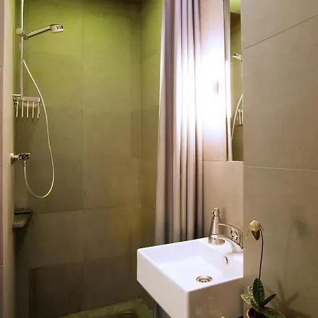 B & B Eye Amsterdam Oda ve Kahvaltı