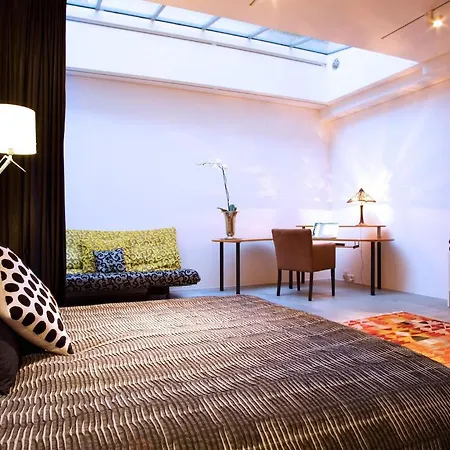 B & B Eye Amsterdam Oda ve Kahvaltı