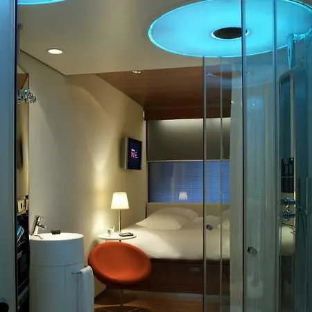 Citizenm South 4*