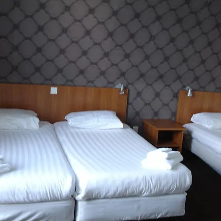 Hotel 74