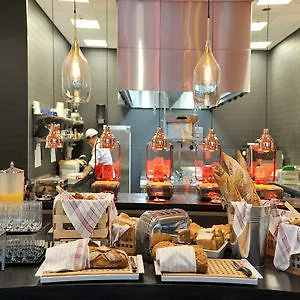 Hotel Courtyard By Marriott Arena Atlas 4*
