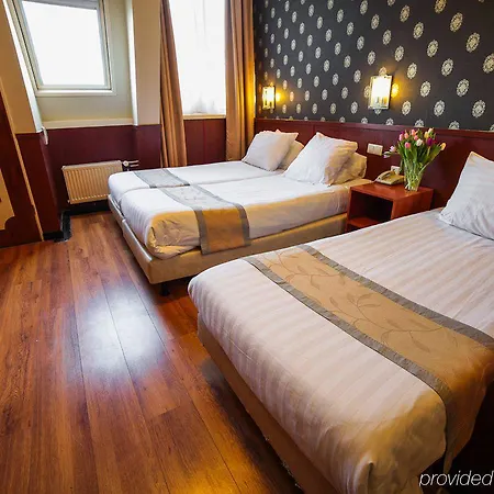 Hotel De Paris 3*