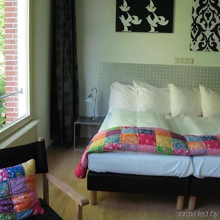Hotel The Bridge 3*