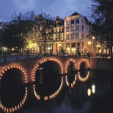 B & B Eye Amsterdam Oda ve Kahvaltı *