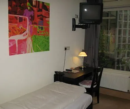 The Bridge Hotel 3*