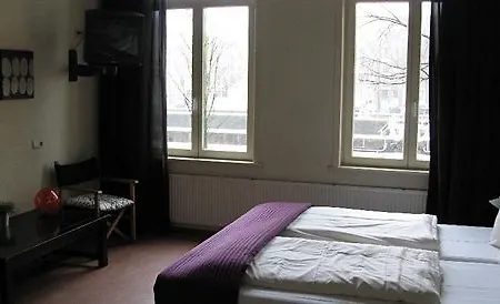 The Bridge Hotel Ámsterdam