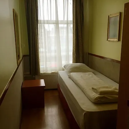 Orange Tulip Hotel 2*