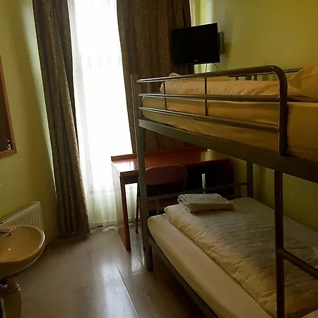 Orange Tulip Hotel 2*