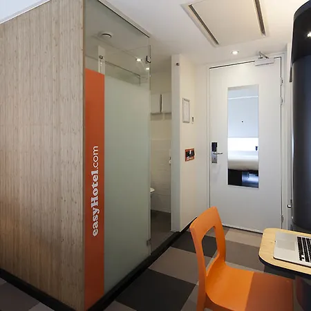 Hotel Easyhotel Arena Boulevard Amsterdam