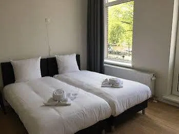 Nine-t-teen Bed And Boutique 3*