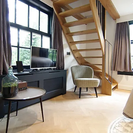 Authentic - De Vergulden Eenhoorn Hotel