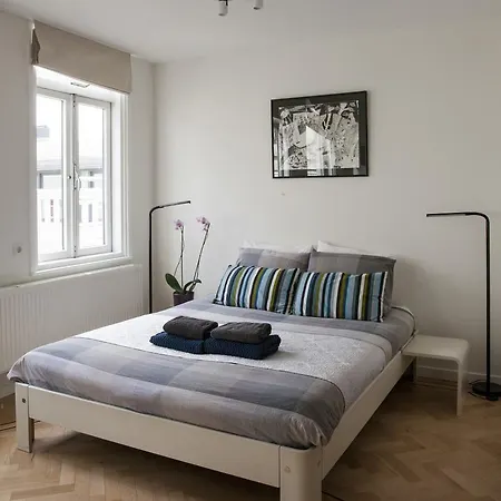 Kuwadro Centrum B&B 암스테르담